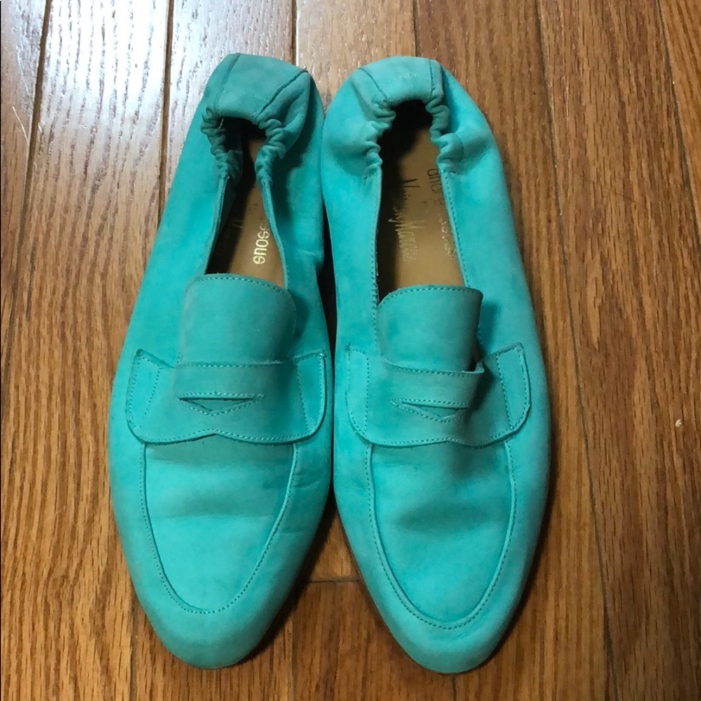 Andre Assous for Neumann Marcus teal flat size 7.5